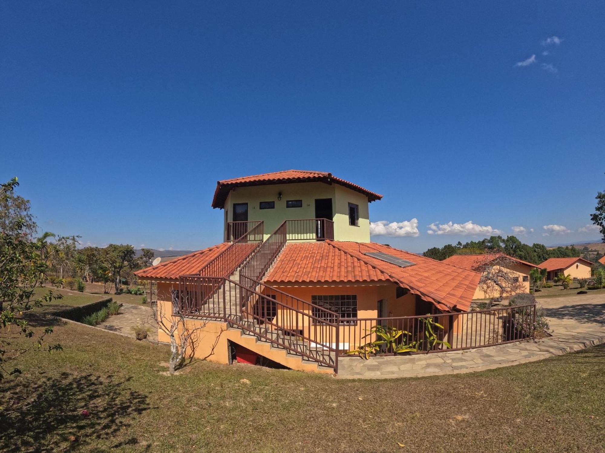 Alem Formas - Acesso A Cachoeiras E Gruta Encantada Carrancas